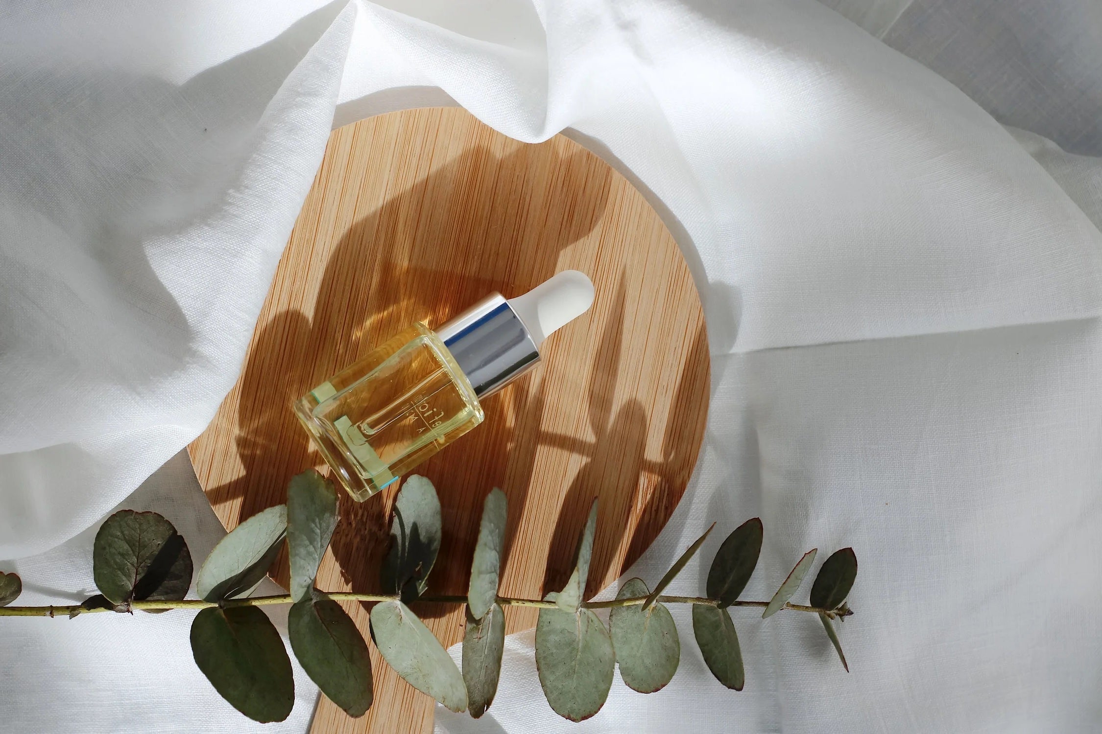 Cosmétiques naturels, d’origine naturelle, bio, clean, vegan ? Quelles différences ?